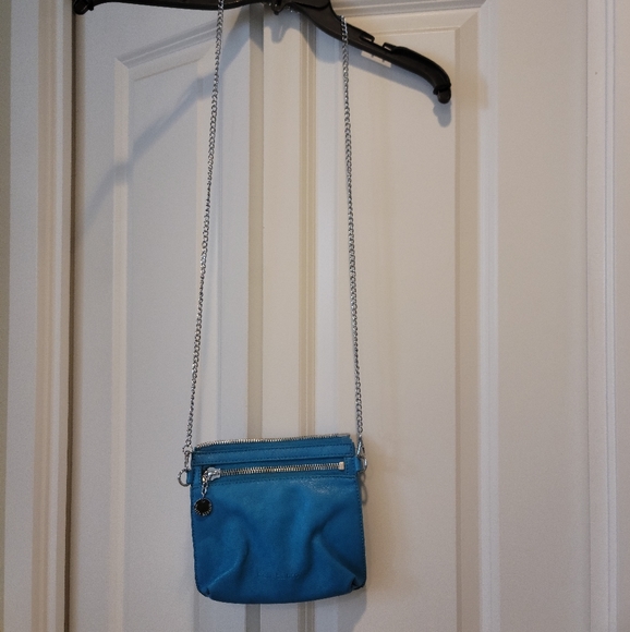 Melie Bianco purse/ with small purse that detaches /Vegan leather/ like new. - Picture 3 of 7